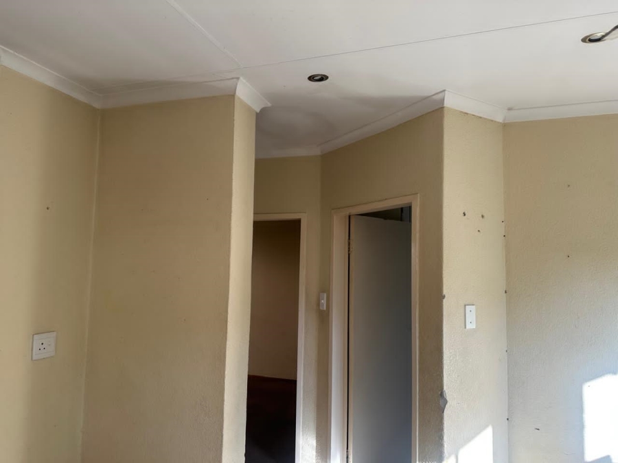 2 Bedroom Property for Sale in Safari Gardens North West